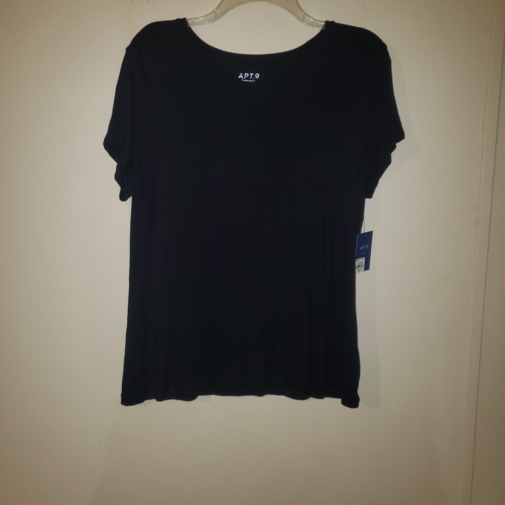 Apt 9 crew neck black t-shirt